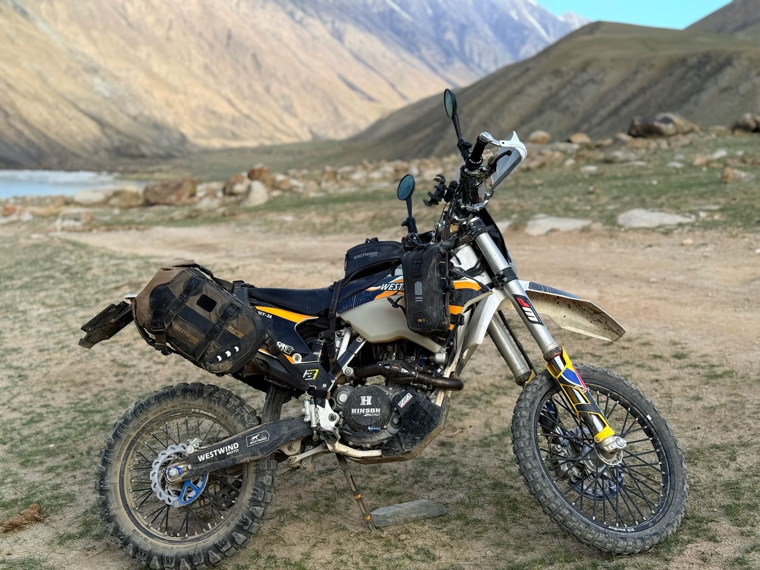 Hussar Tank Bag WESTWIND MOTO